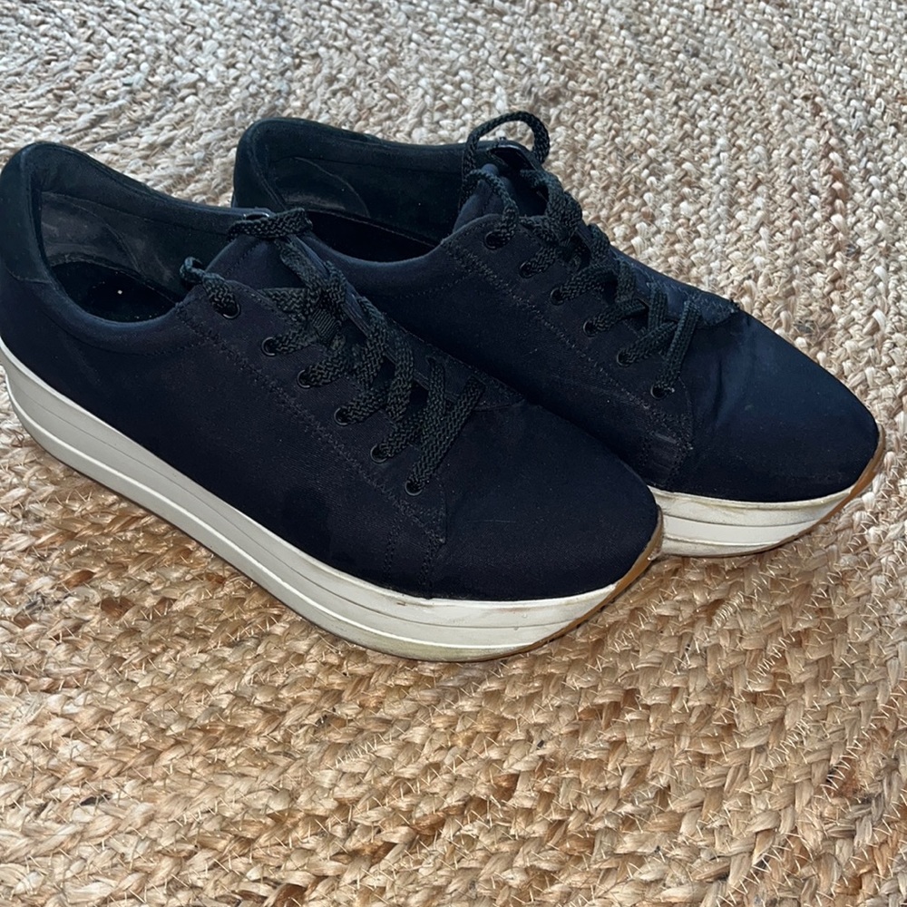 Vagabond Shoemakers Casey Platform Sneaker in Black size 8